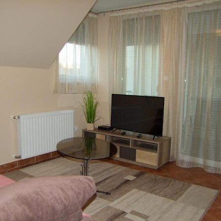 Greta Apartman Hajdúszoboszló 外观 照片